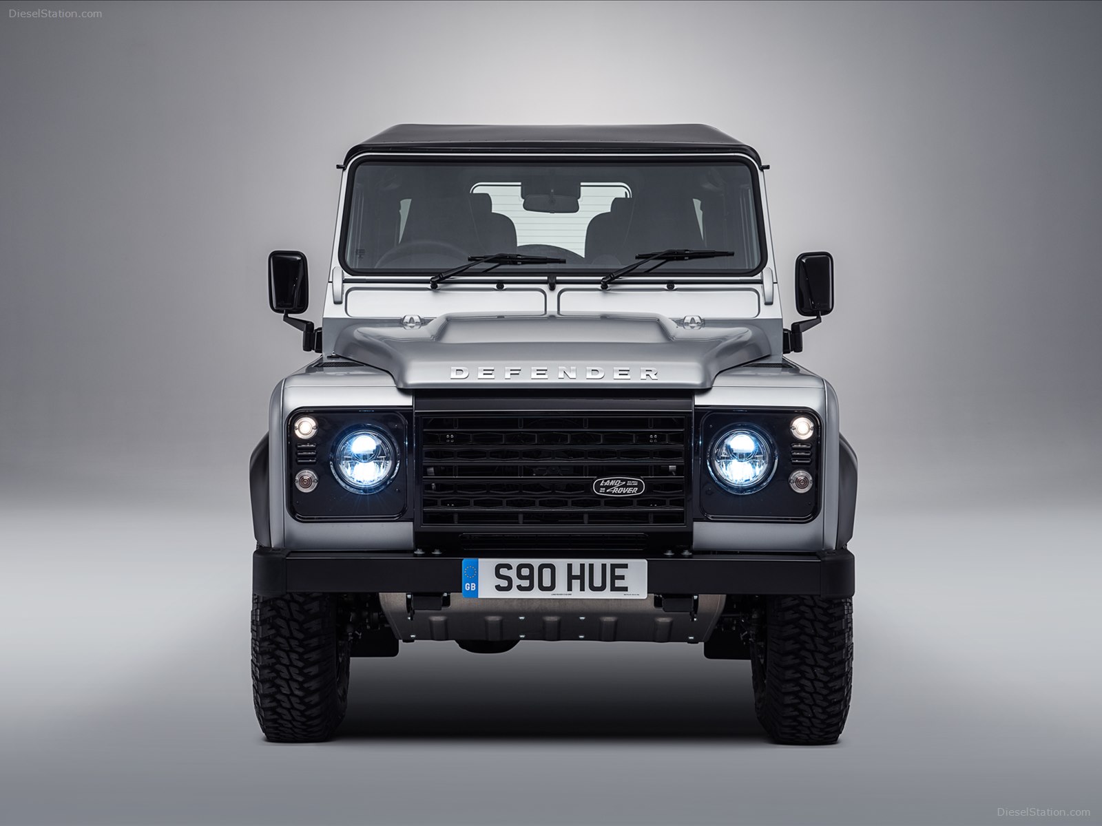 Land Rover Defender 2 Million 2015